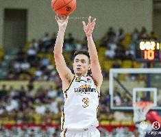 九游娱乐官网-准！赵继伟上半场5投4中&amp;三分4中3 攻下11分1助