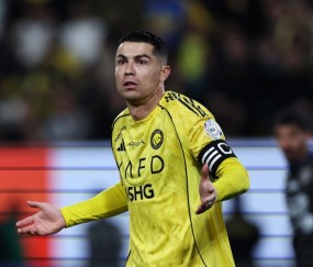 九游体育官网-解约金5000万！中国新闻周刊：C罗对去美国和欧洲都持开放性态度